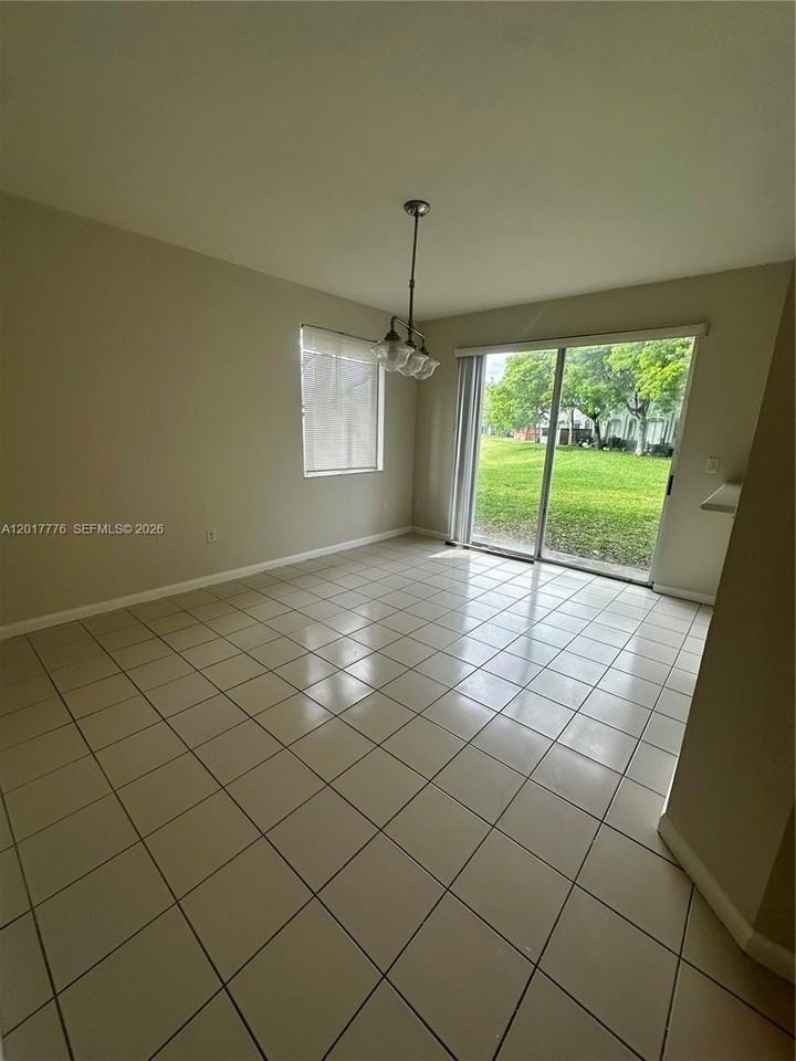 2907 Se 15th Rd #67 - Photo 3 of 25