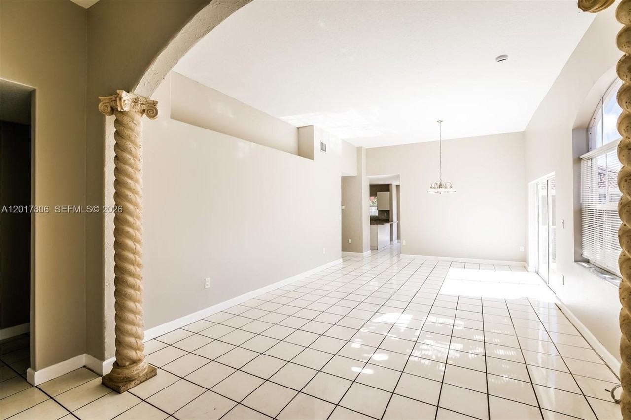 12964 Nw 8th Ln - Photo 3 of 18