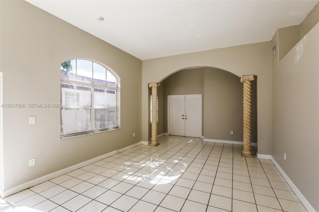 12964 Nw 8th Ln - Photo 4 of 18