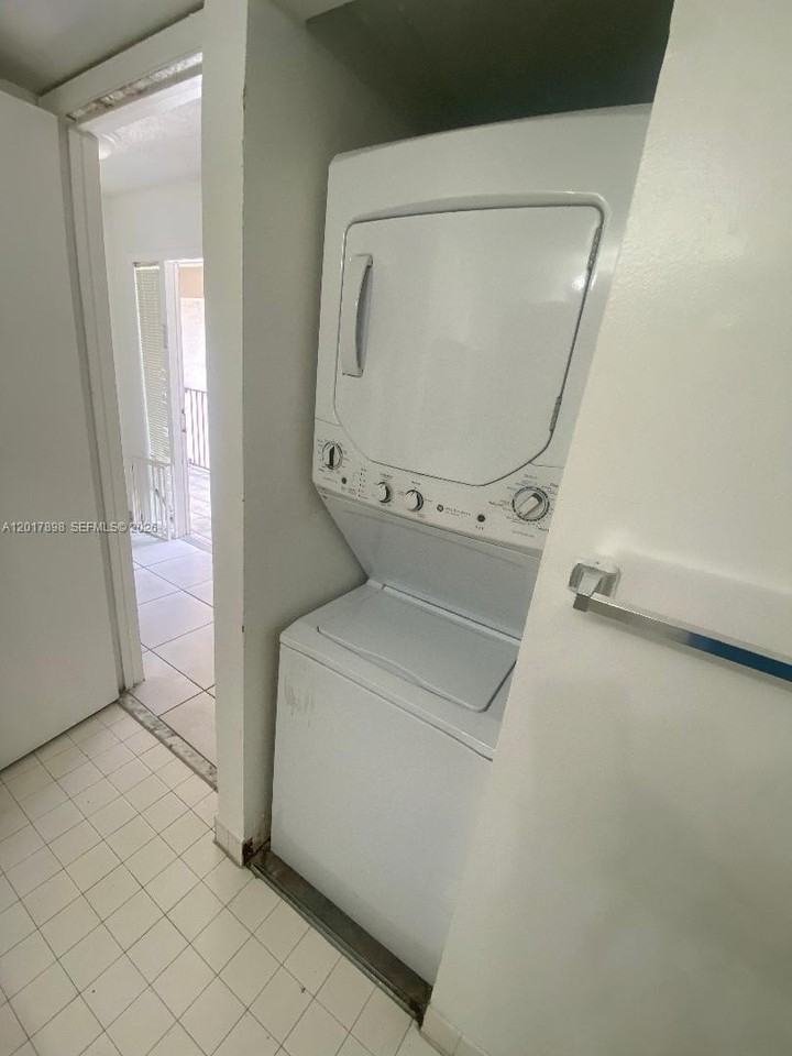 14150 Sw 93rd Ln #14150 - Photo 3 of 12