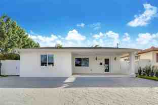 4712 Sw 2nd Ter - Photo 1 of 1