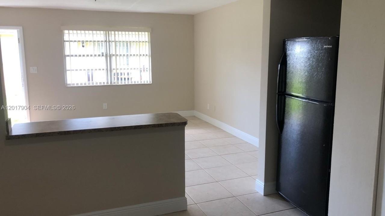 25430 Sw 107th Ave #25430 - Photo 4 of 7