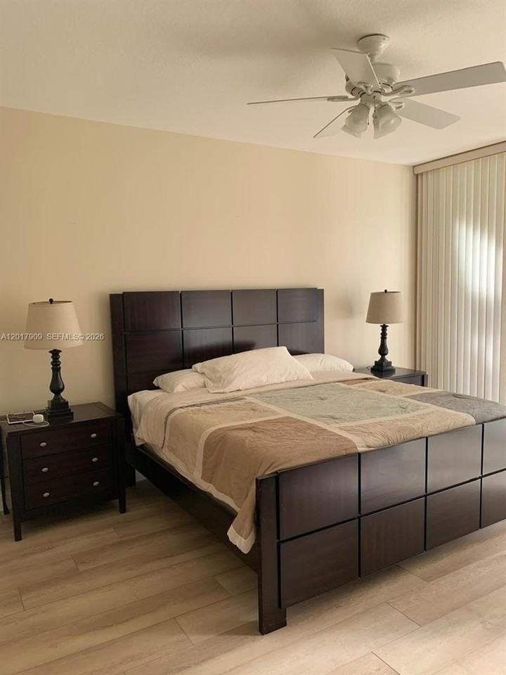 717 Crandon Blvd #408 - Photo 7 of 13