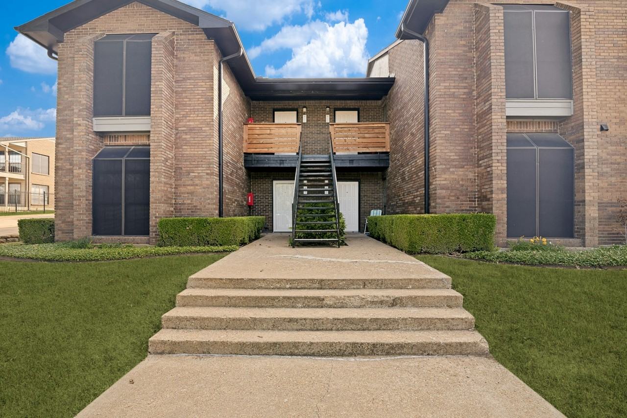 4420 Chaha Road, Unit 201 - Photo 2 of 12