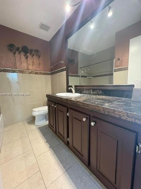 835 Nw 81st Way #5 - Photo 4 of 20