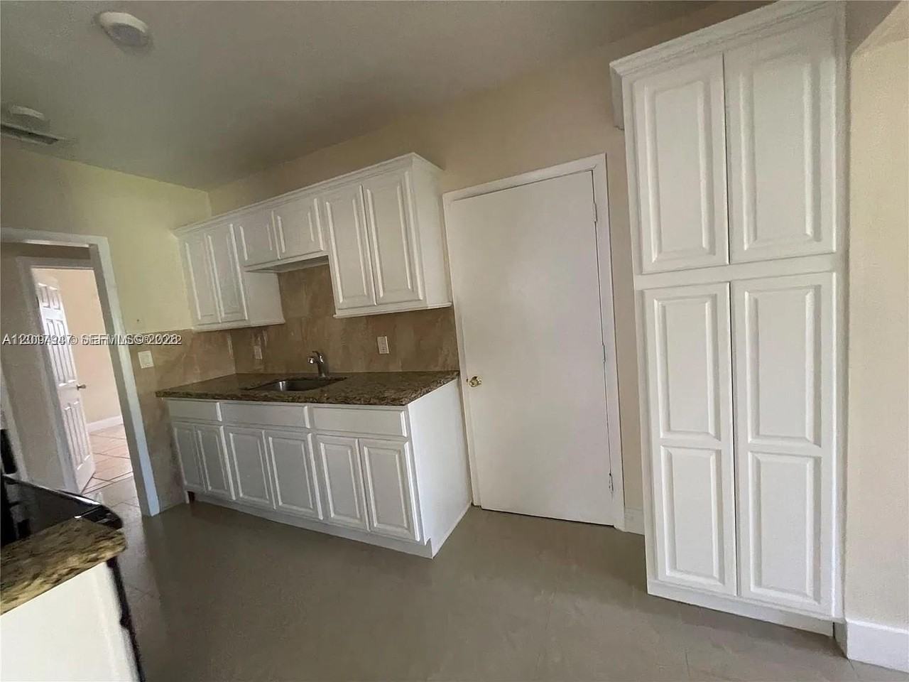 1448 Ne 177th St #1448 - Photo 5 of 9