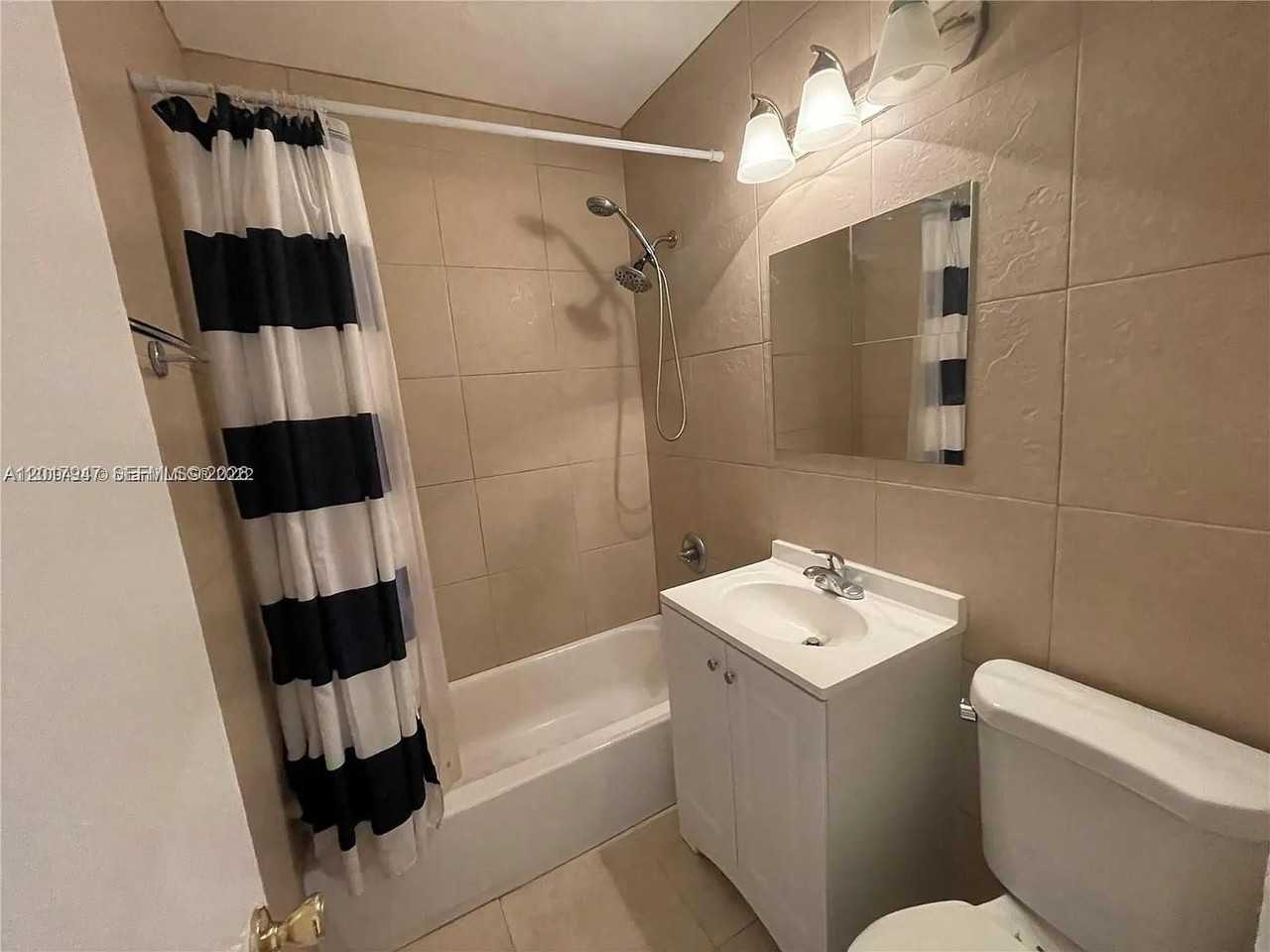 1448 Ne 177th St #1448 - Photo 6 of 9