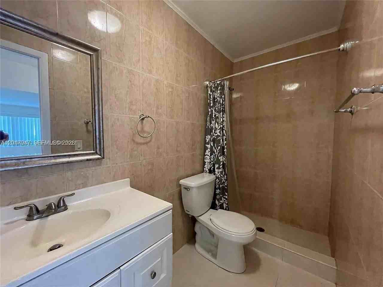 1448 Ne 177th St #1448 - Photo 7 of 9