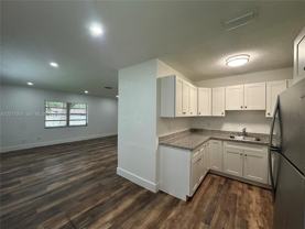 3315 Sw 15th Ave #1 - Photo 1 of 1