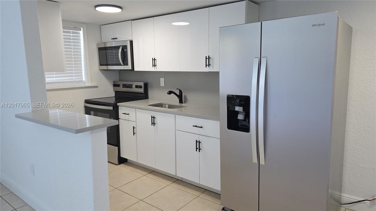 3901 Sw 112th Ave #38 - Photo 3 of 4