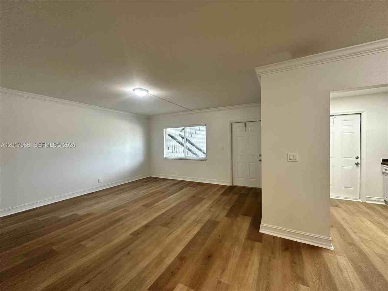1400 Ne 56th St #206 - Photo 3 of 38