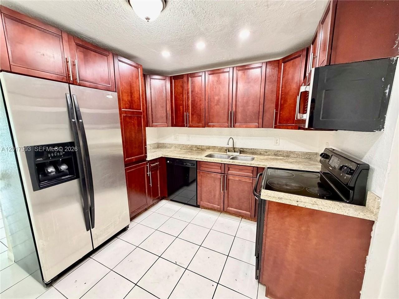 2614 Sheridan St #1 - Photo 7 of 18