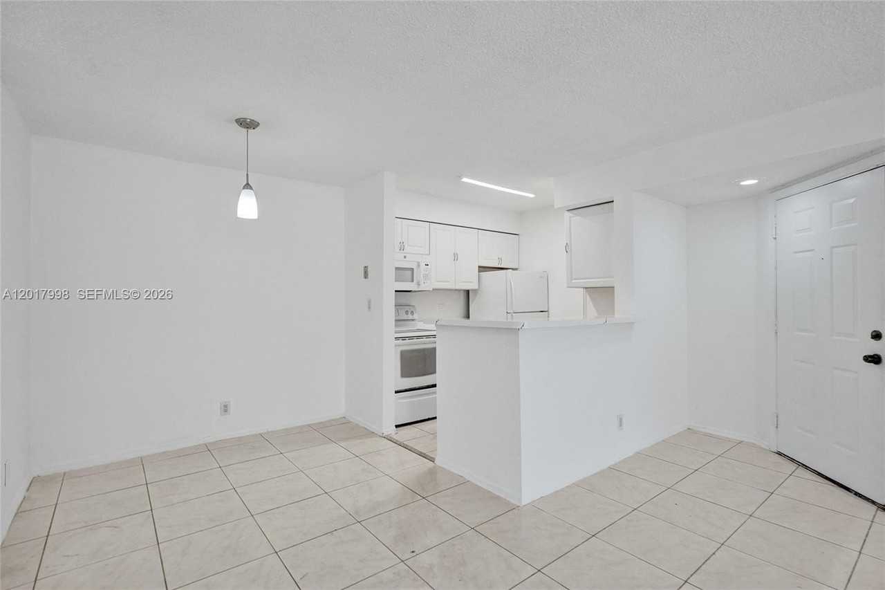 2866 S University Dr #5107 - Photo 7 of 25