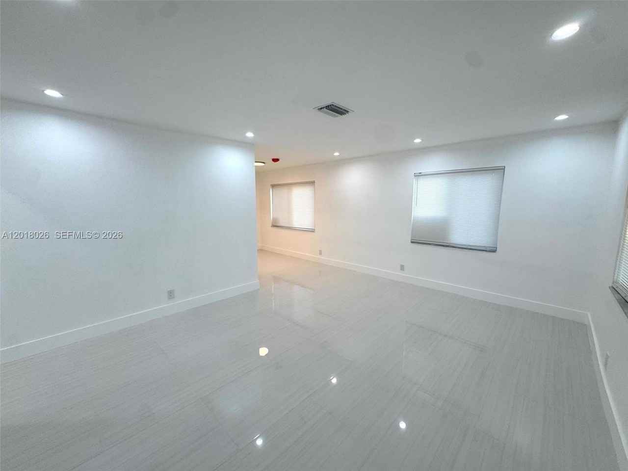 105107 Ne 30th Ct #107 - Photo 4 of 28