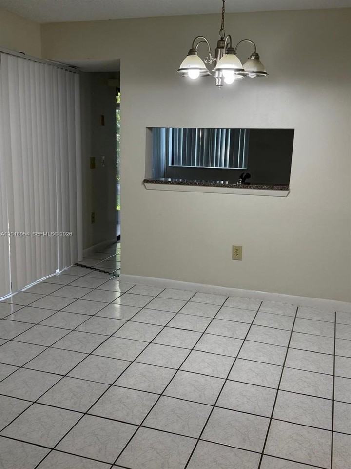 1331 S Franklin Ave #K - Photo 4 of 12