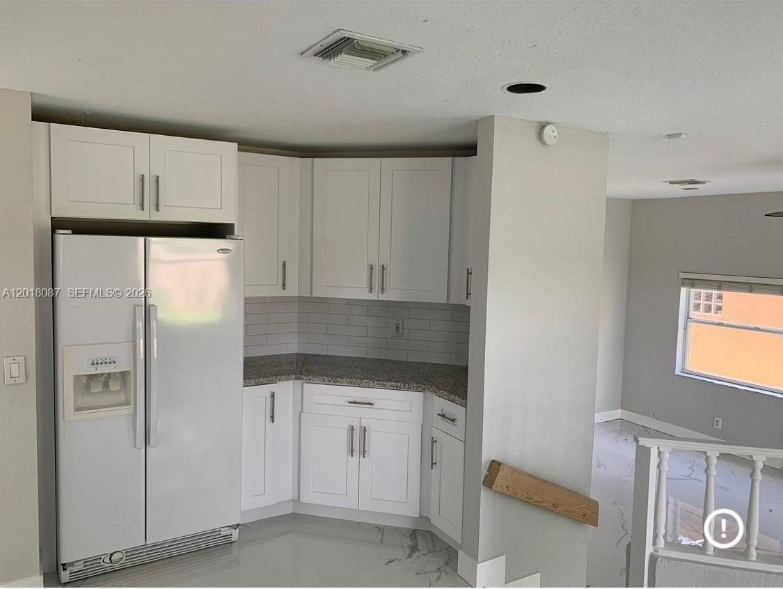 9763 Nw 32nd St #0 - Photo 5 of 12