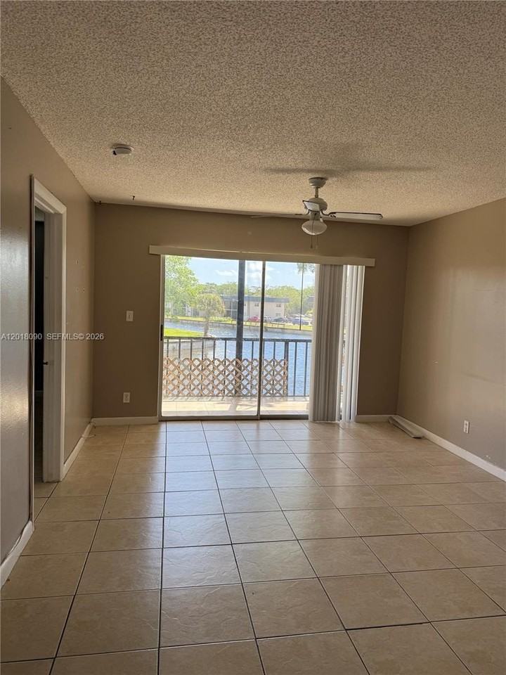 8020 Colony Cir N #209 - Photo 3 of 10