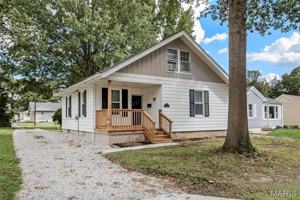 featured image of 318 N Cedar St