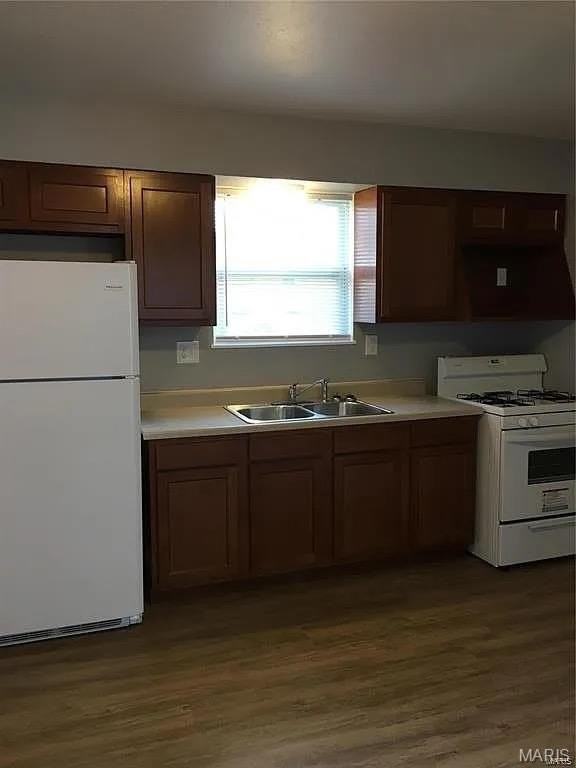 104 E Grace St - Photo 3 of 6