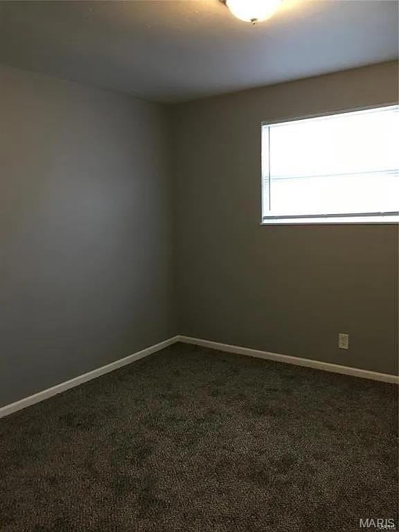 104 E Grace St - Photo 4 of 6