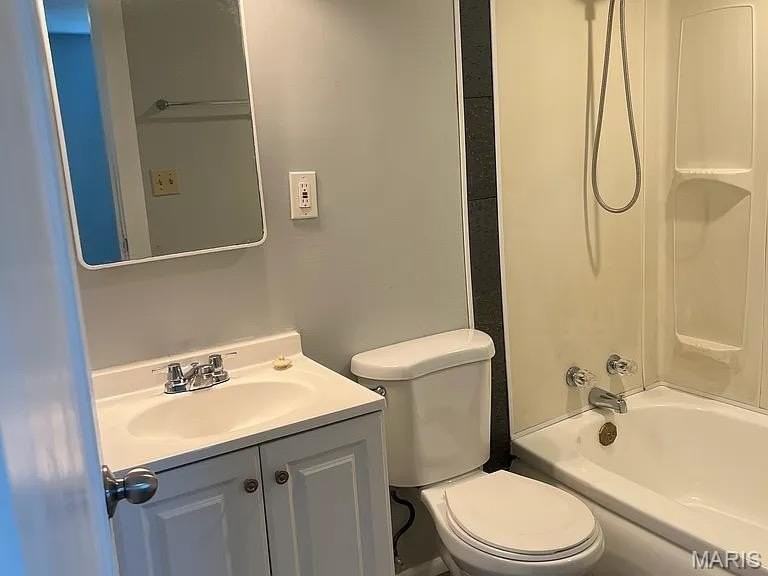 806 Center St #3 - Photo 5 of 5