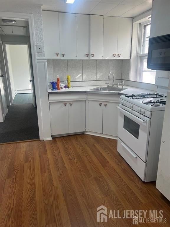 243 Augusta St - Photo 3 of 8