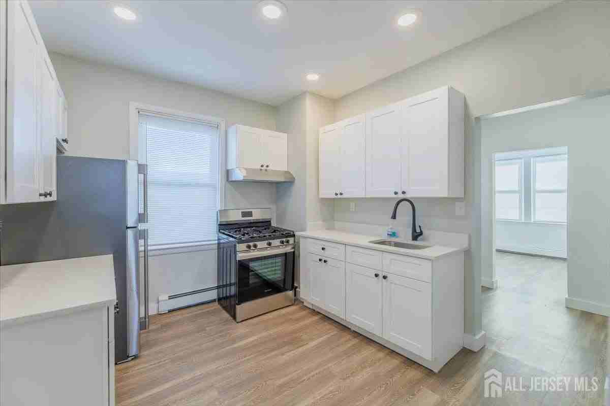 382 Summit Ave #2A - Photo 3 of 20