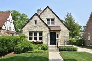 featured image of 5352 N Kent Ave
