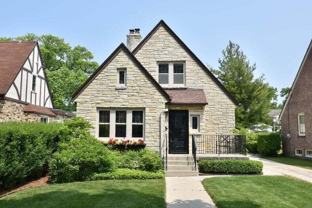 5352 N Kent Ave - Photo 1 of 1