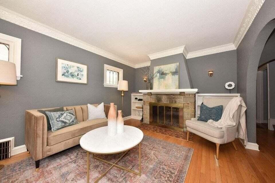 5352 N Kent Ave - Photo 4 of 25