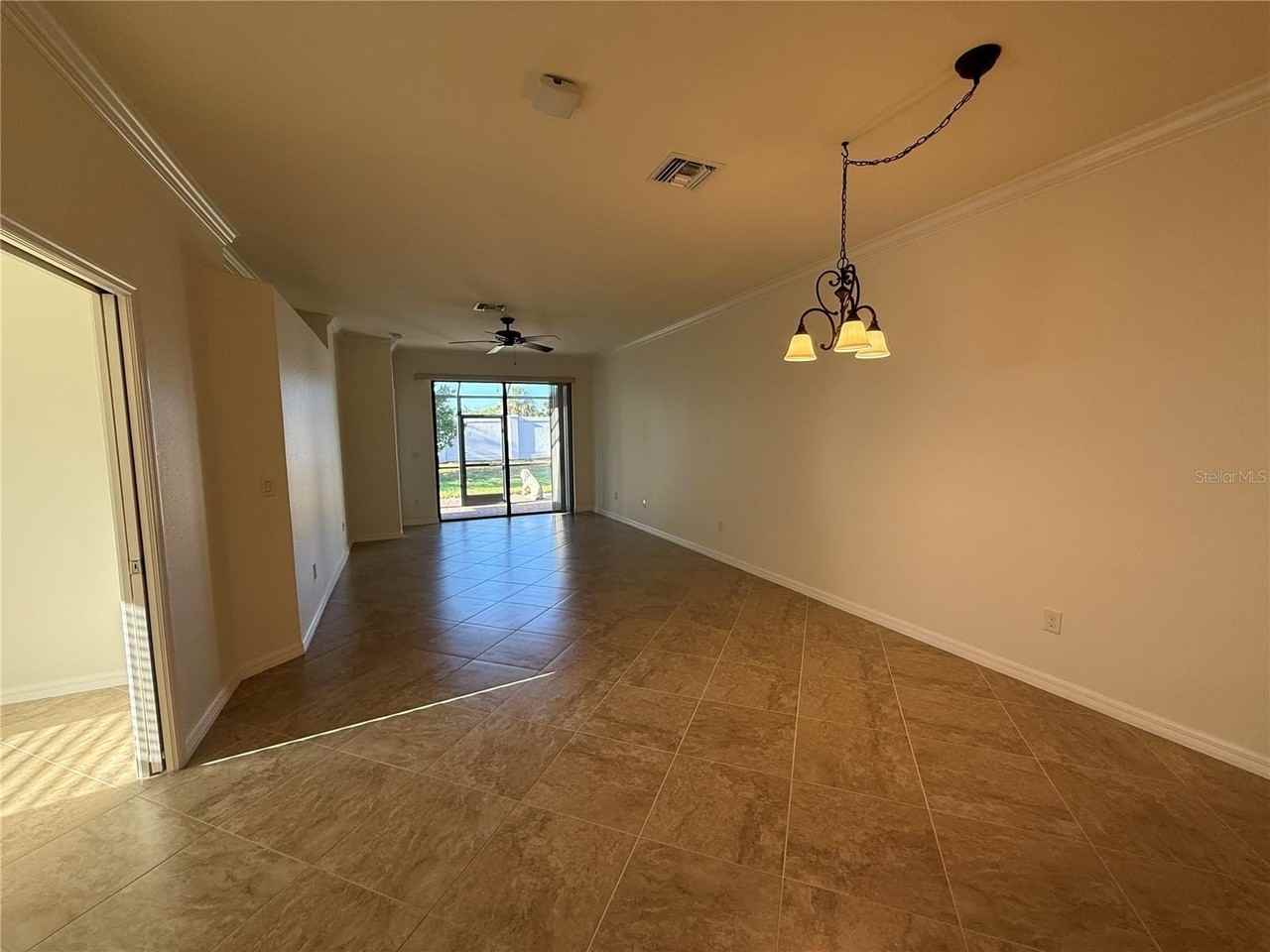 9929 Haze Dr - Photo 6 of 20