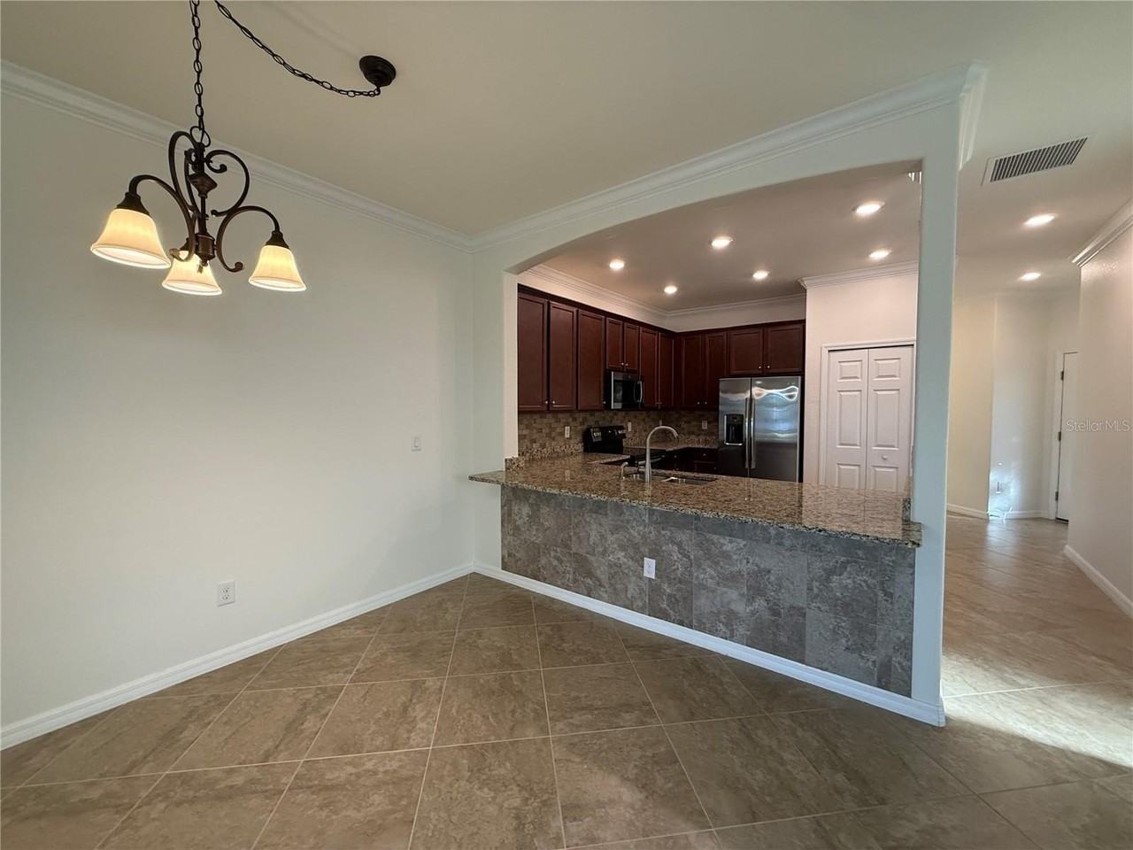 9929 Haze Dr - Photo 7 of 20