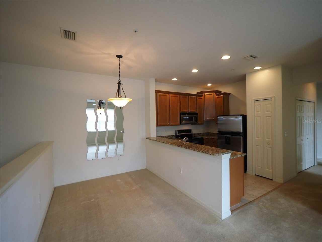 3617 Parkridge Cir #11-202 - Photo 3 of 28