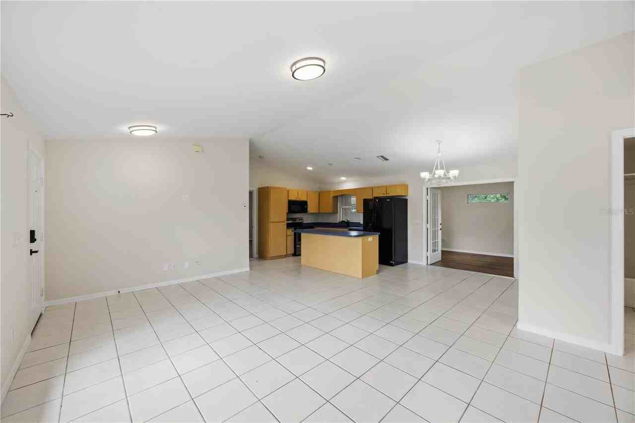 2260 Mistleto Ln - Photo 7 of 30