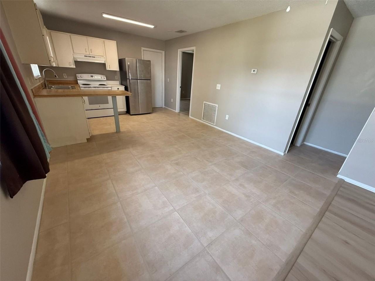 11081 Pendleton Ave #A - Photo 4 of 12