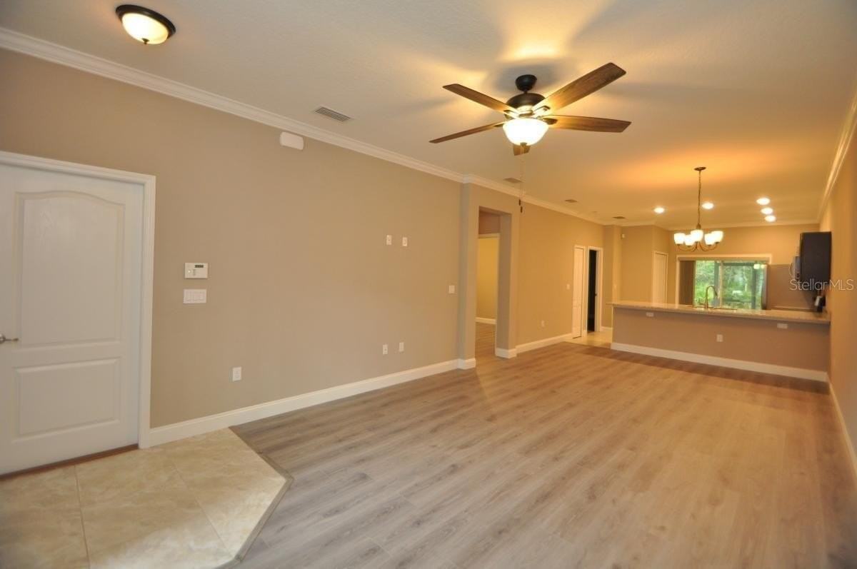 11 Ullynn Pl #A - Photo 5 of 17
