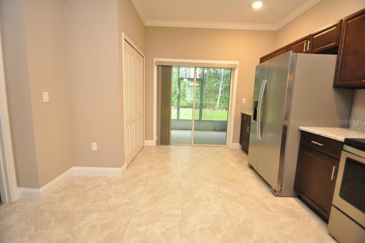11 Ullynn Pl #A - Photo 7 of 17