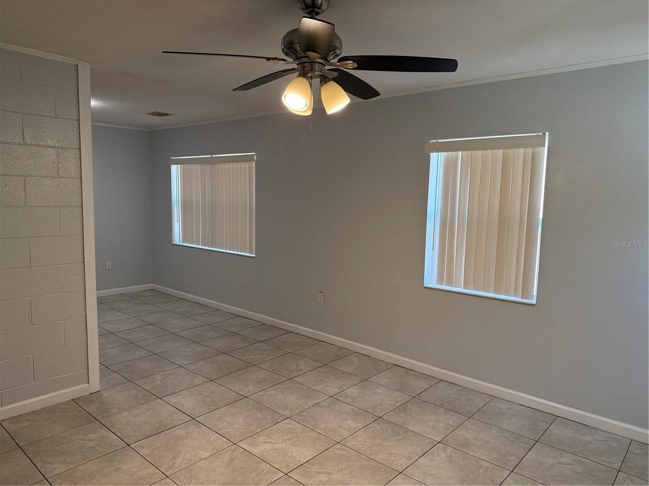 1009 Mccormack St - Photo 3 of 14