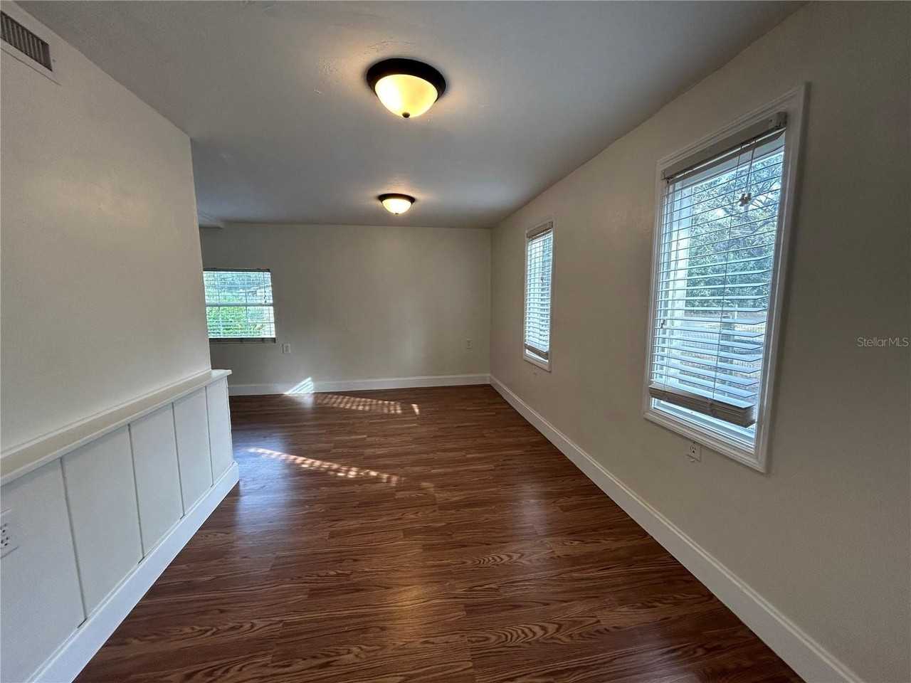 3304 Nw 20th St - Photo 3 of 30