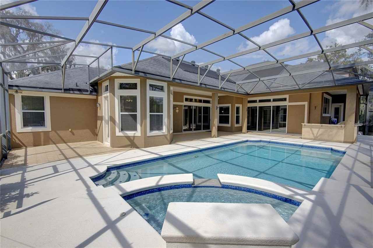 916 Mills Estate Pl - Photo 4 of 50