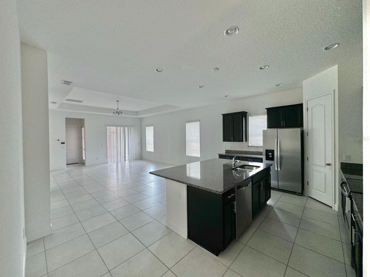 13372 Stoddart Ave - Photo 7 of 32