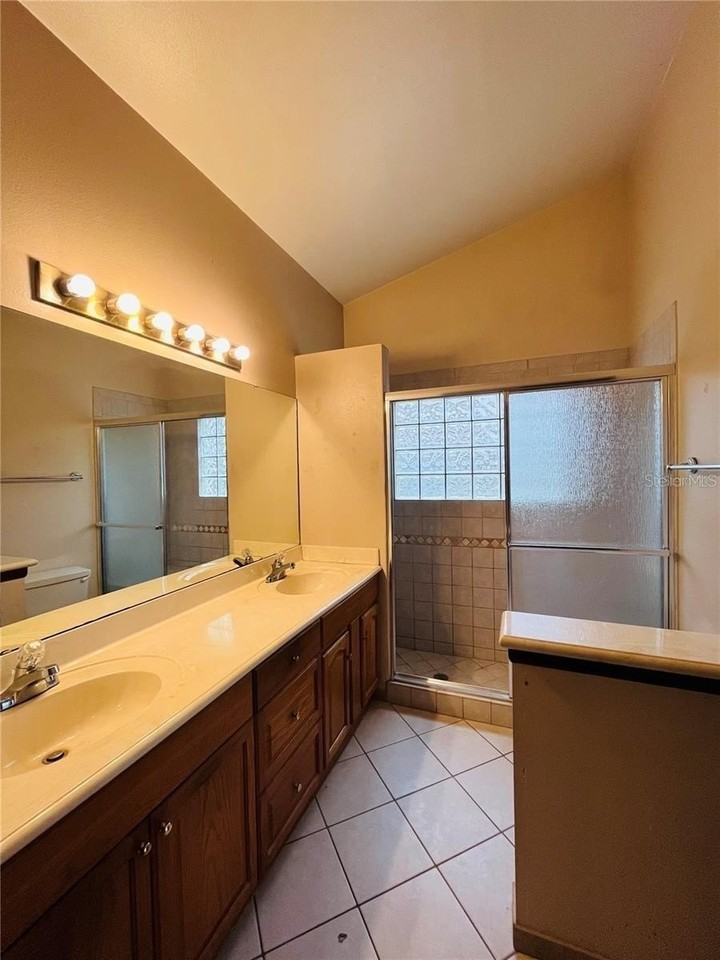 1748 Brightmeadow Ct - Photo 4 of 8