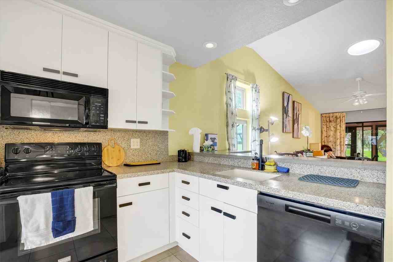 455 Prestwick Pl #455 - Photo 7 of 46