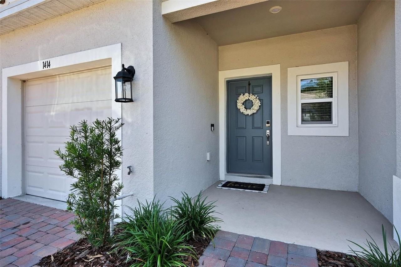 1414 Anchor Bend Way - Photo 2 of 37
