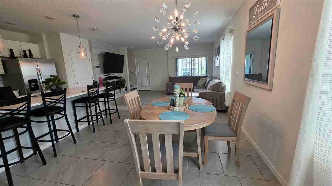16221 Admirals Cove Ln - Photo 6 of 36