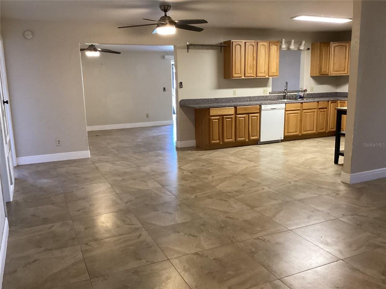 1916 Cornett Pl - Photo 2 of 8