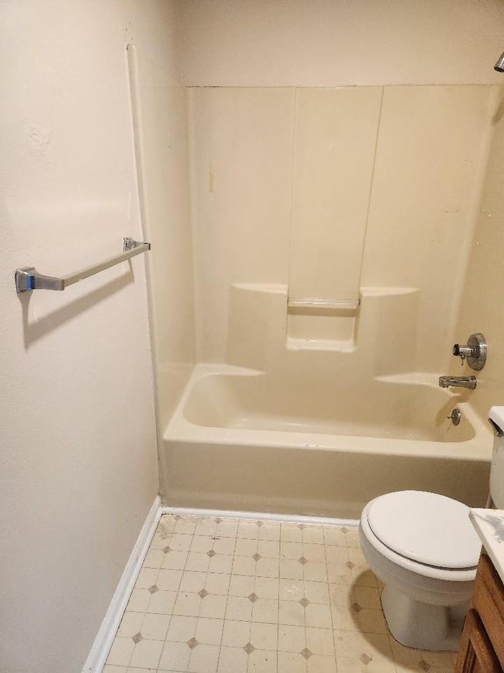 31313 Amherst Circle, Unit 4 - Photo 5 of 6