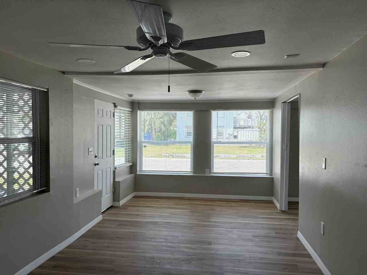 18015 1st Street East, Unit 18011 - Photo 6 of 18