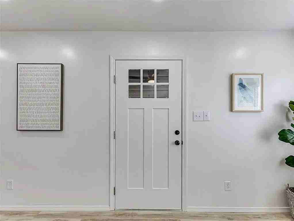 1208 Jet Dr #1 - Photo 3 of 35