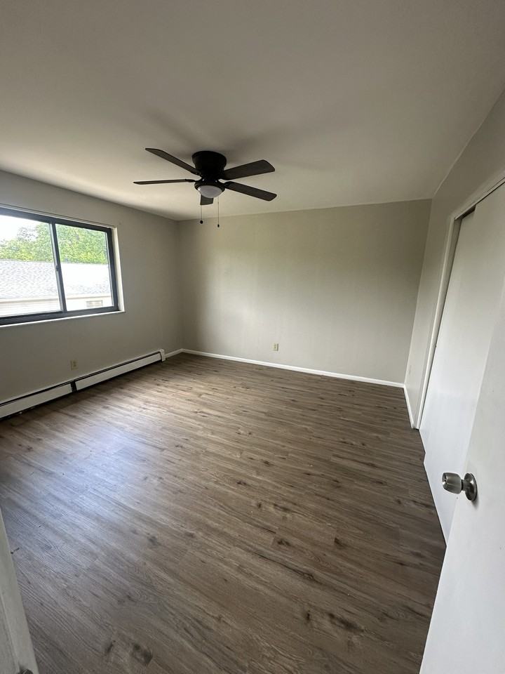 5824 Shadymist Ln #3 - Photo 4 of 9